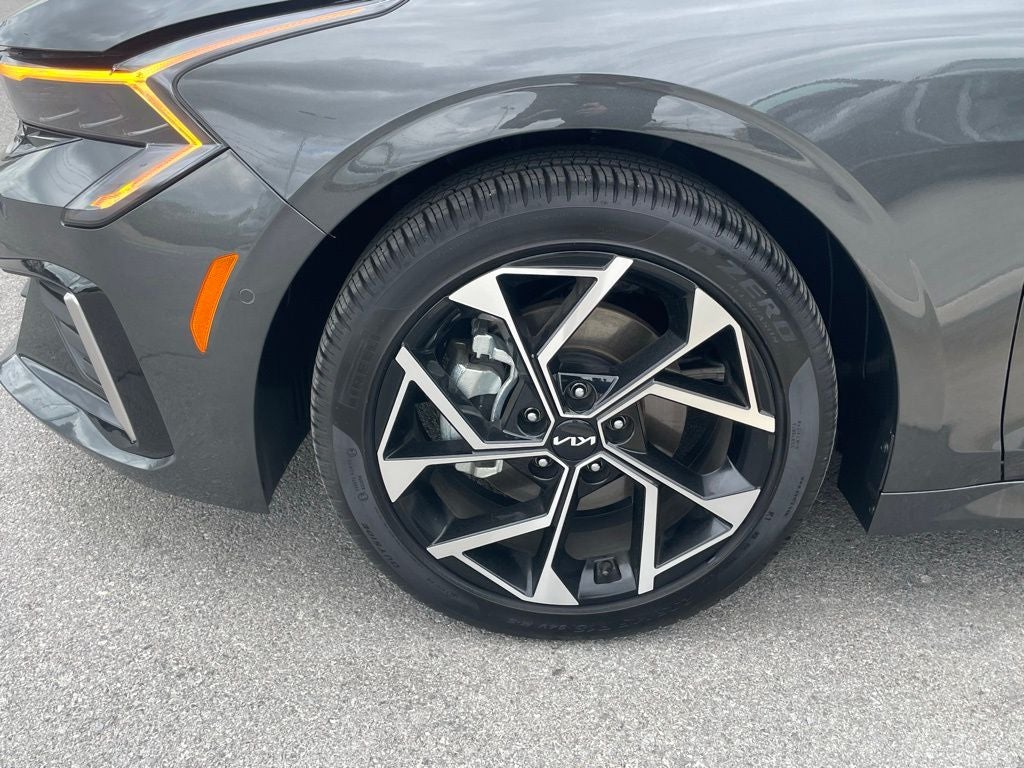 2025 Kia K5 EX