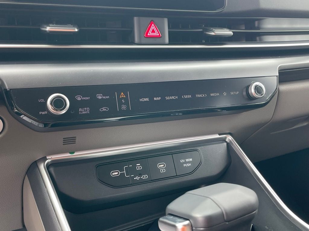 2026 Kia Carnival LXS