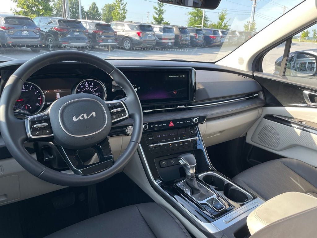 2024 Kia Carnival EX