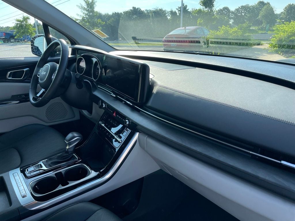 2024 Kia Carnival EX