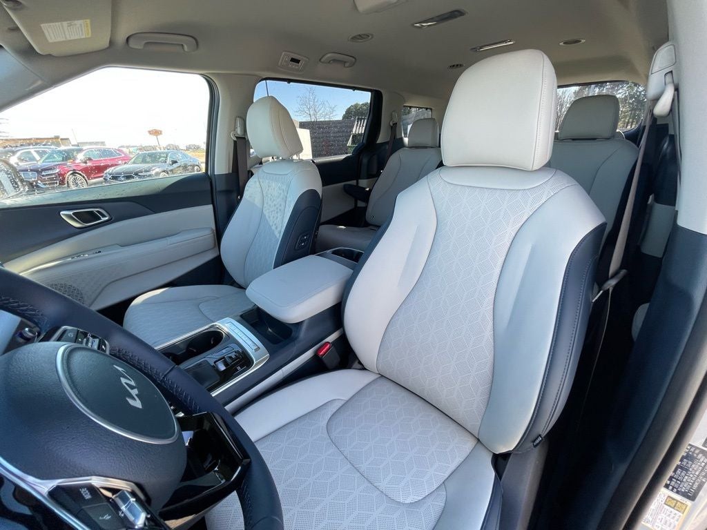 2026 Kia Carnival EX