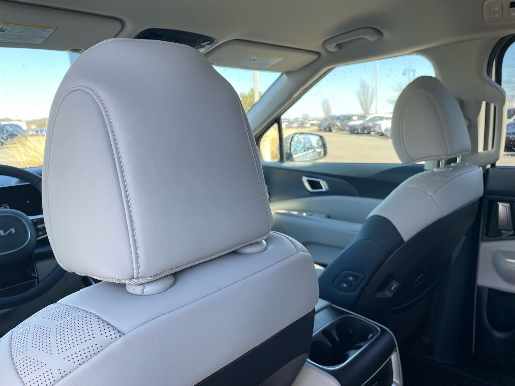 2026 Kia Carnival EX