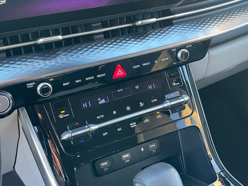 2023 Kia Carnival SX Prestige - KIA CERTIFIED / 2ND ROW VIP LOUNGE SEATS