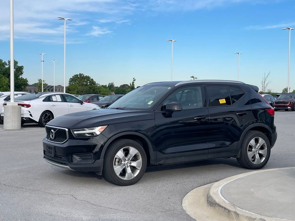 2020 Volvo XC40 Momentum