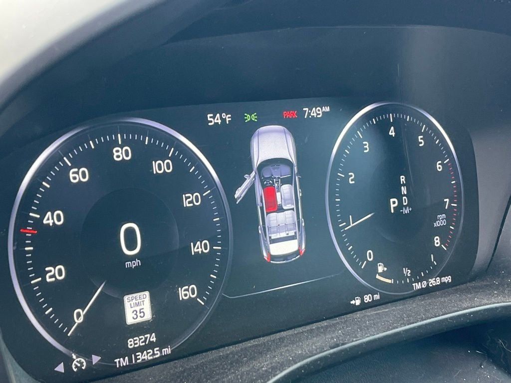 2020 Volvo XC40 Momentum