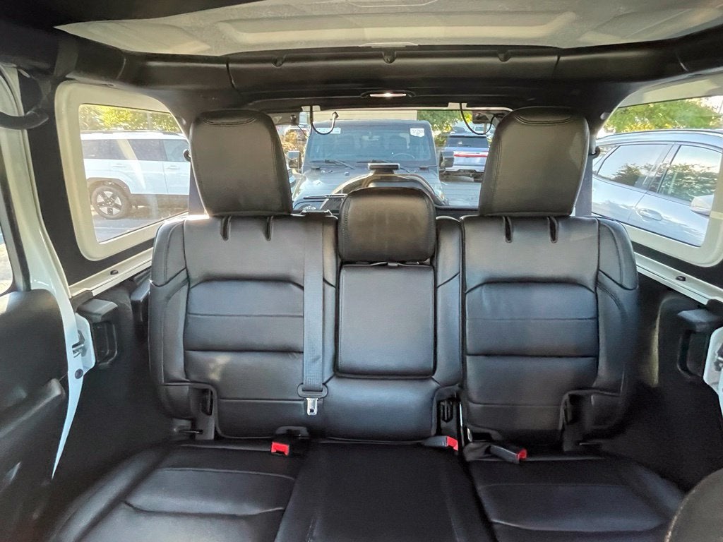2020 Jeep Wrangler Unlimited Sahara Altitude Leather, Navi, Alpine, One Owner, Clean CarFax