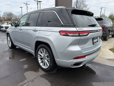 2022 Jeep Grand Cherokee Summit