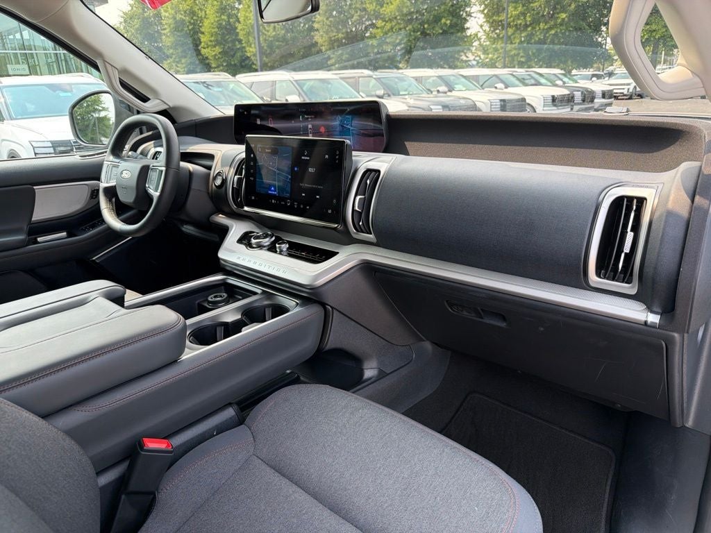 2025 Ford Expedition Active CARFAX 1-OWNER