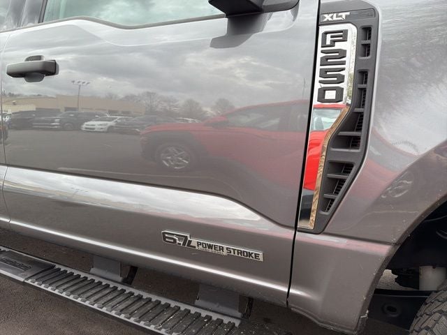 2024 Ford F-250SD XLT