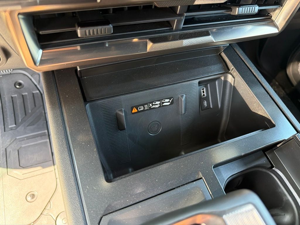 2025 GMC Hummer EV SUV 3X Low Miles, Clean CarFax