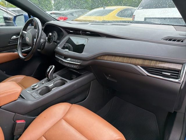 2021 Cadillac XT4 Premium Luxury
