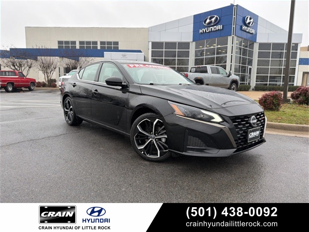 2025 Nissan Altima 2.5 SR