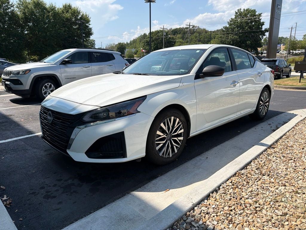 2025 Nissan Altima 2.5 SV CARFAX 1-Owner