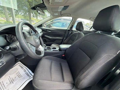 2025 Nissan Altima 2.5 SV CarFax 1-OWNER