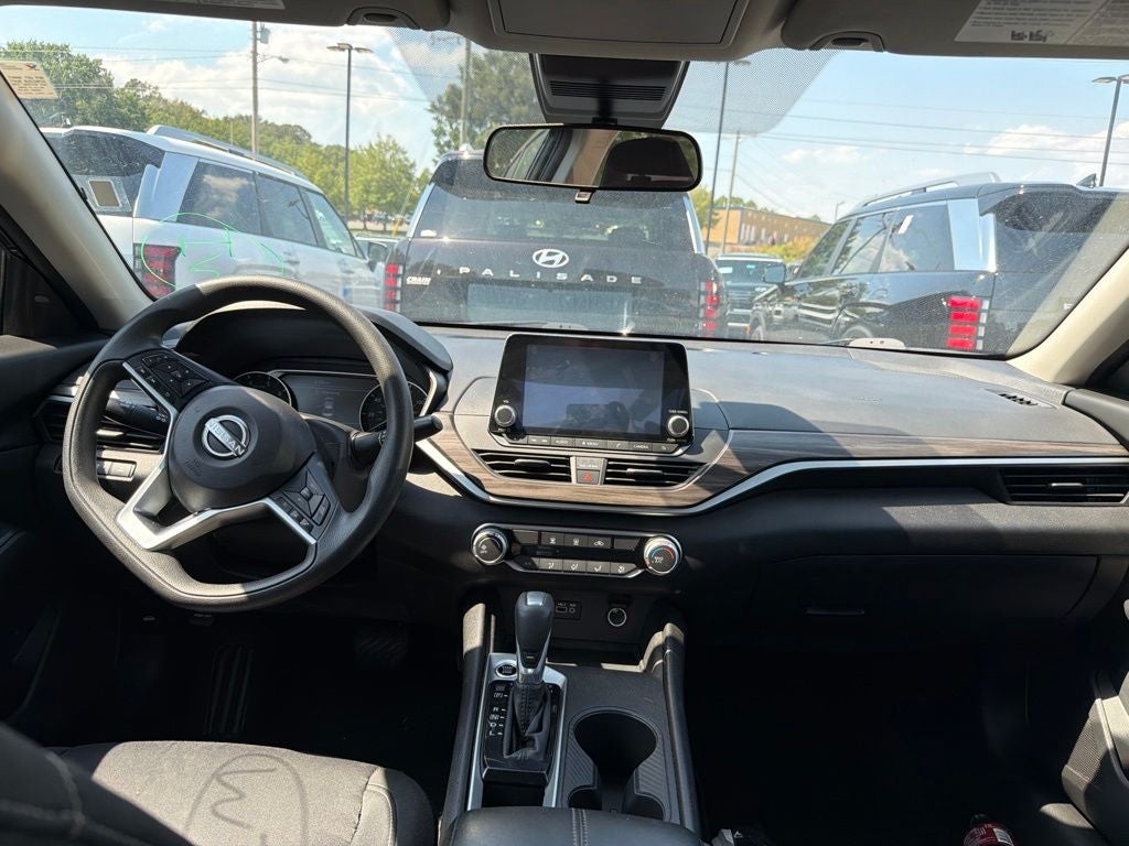 2025 Nissan Altima 2.5 SV CARFAX 1-Owner