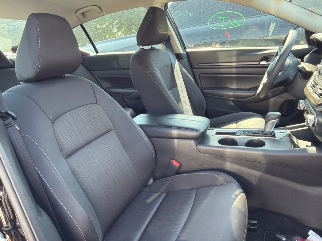 2025 Nissan Altima 2.5 SV CARFAX 1-Owner