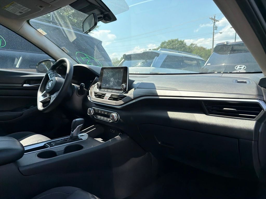 2025 Nissan Altima 2.5 SV CARFAX 1-Owner