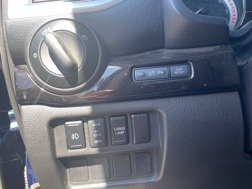 2019 Nissan Titan SV Clean CarFax, Navi, Blind Spot, CarPlay