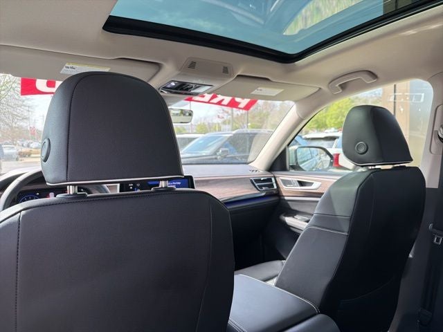 2025 Volkswagen Atlas 2.0T SEL Premium R-Line