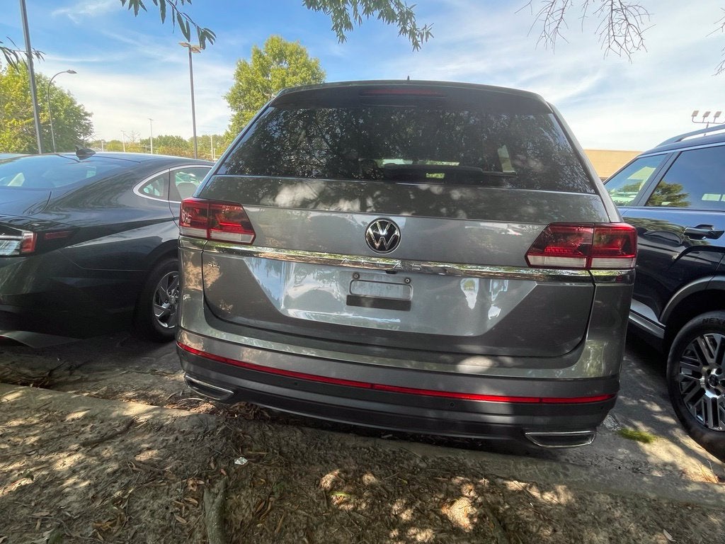 2023 Volkswagen Atlas 2.0T SE w/Technology Clean CarFax, One Owner, Third Row Seat