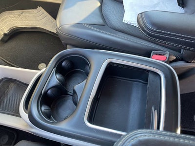 2023 Chrysler Pacifica Touring L Clean CarFax, One Owner, Third Row Seating