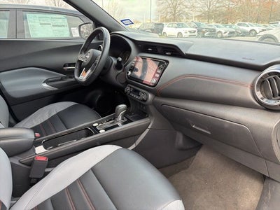 2023 Nissan Kicks SR