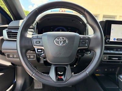 2025 Toyota Camry SE CARFAX 1-OWNER