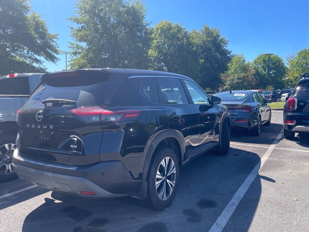 2023 Nissan Rogue SV Clean CarFax, Low Miles
