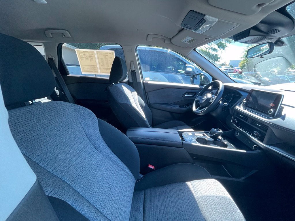 2023 Nissan Rogue SV Clean CarFax, Low Miles