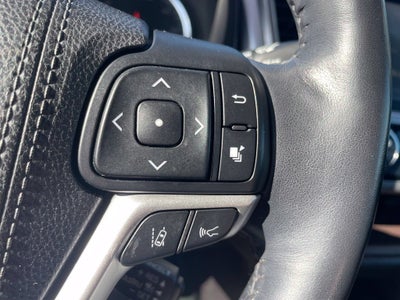 2018 Toyota Highlander Limited Platinum Leather, One Owner, Moonroof, Third Row