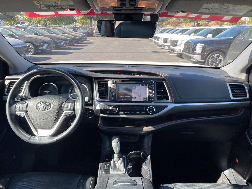2018 Toyota Highlander Limited Platinum Leather, One Owner, Moonroof, Third Row