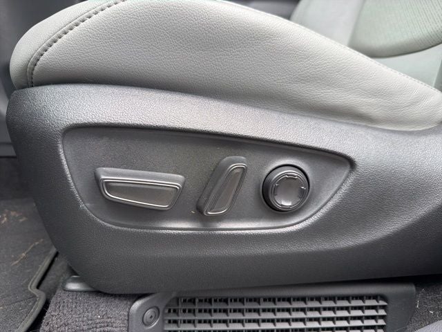 2023 Toyota Sienna Limited 7 Passenger