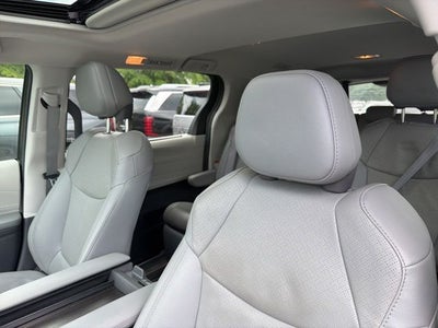2023 Toyota Sienna Limited 7 Passenger