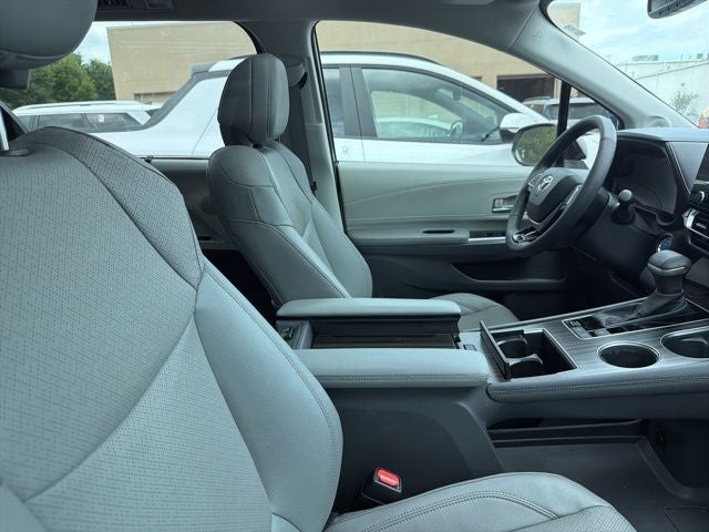2023 Toyota Sienna Limited 7 Passenger