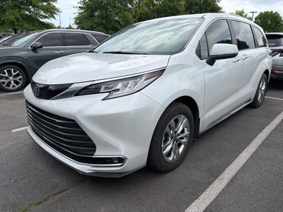 2023 Toyota Sienna Limited 7 Passenger