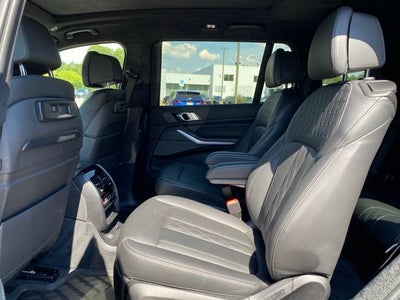 2020 BMW X7 M50i
