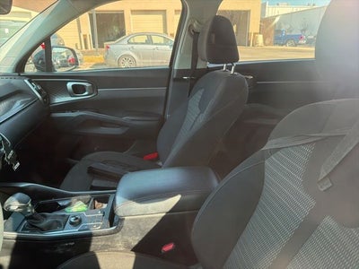 2022 Kia Sorento LX
