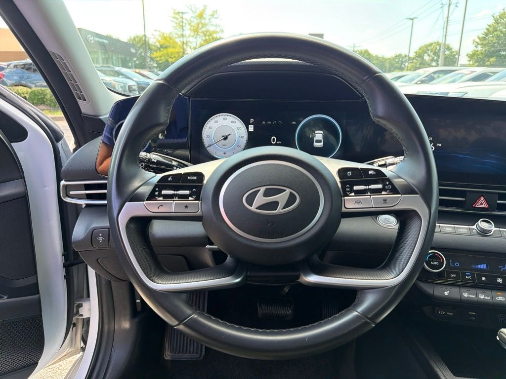 2025 Hyundai Elantra SEL Convenience CARFAX 1-Owner