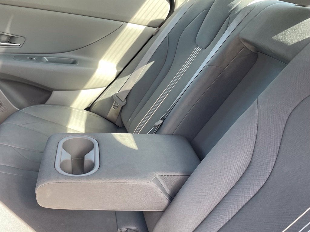 2025 Hyundai Elantra SEL Convenience CARFAX 1-Owner