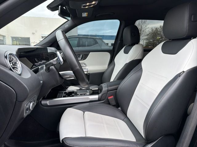 2023 Mercedes-Benz GLB GLB 250