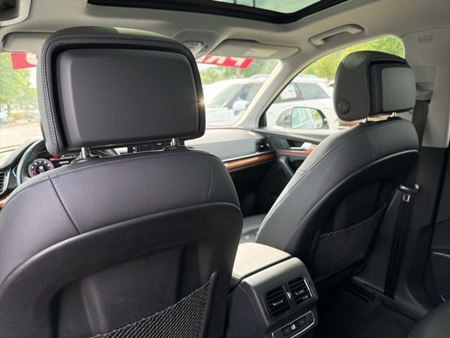 2022 Audi Q5 45 S line Premium quattro