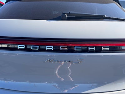 2022 Porsche Macan S Premium Plus Pkg, Clean CarFax, One Owner, Low Mil
