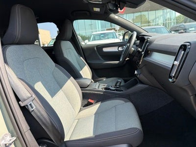 2024 Volvo XC40 B5 Core CLEAN CARFAX 1-OWNER