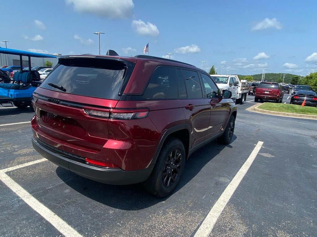 2025 Jeep Grand Cherokee Altitude