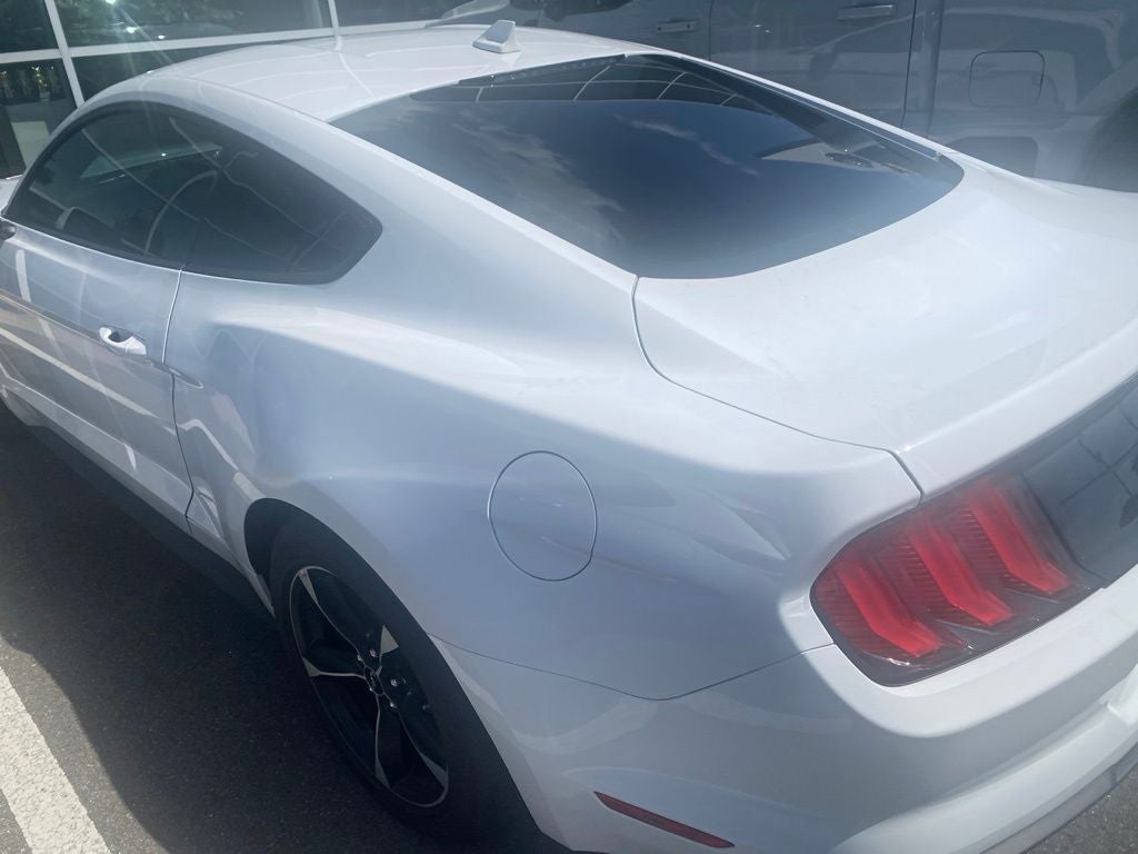 2022 Ford Mustang EcoBoost