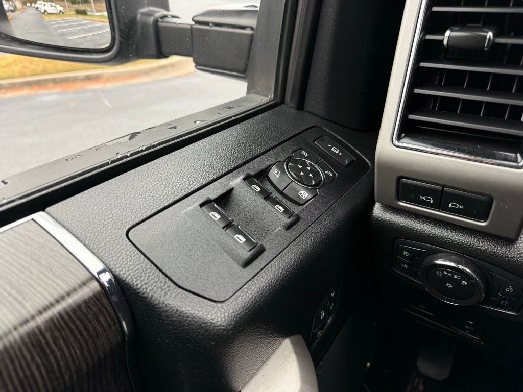 2021 Ford F-250SD Lariat