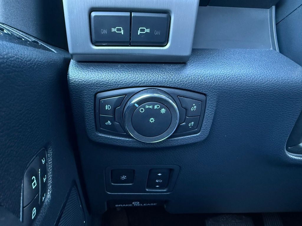 2022 Ford F-450SD Platinum