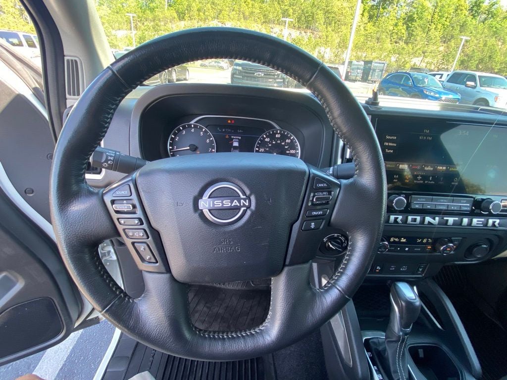 2025 Nissan Frontier SV