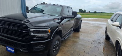 2022 RAM 3500 Laramie