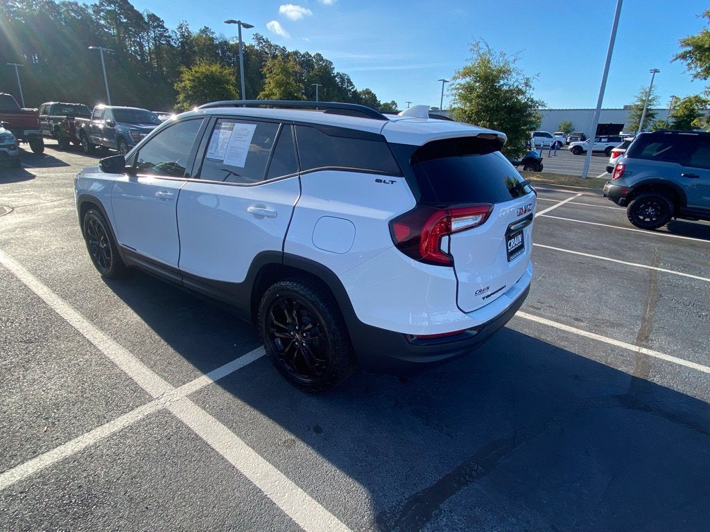 2022 GMC Terrain SLT